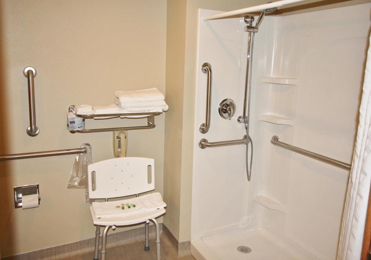 Homestead Inn And Suites Hardin Екстериор снимка