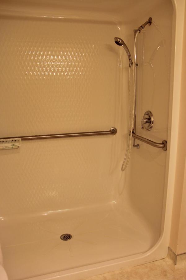 Homestead Inn And Suites Hardin Екстериор снимка