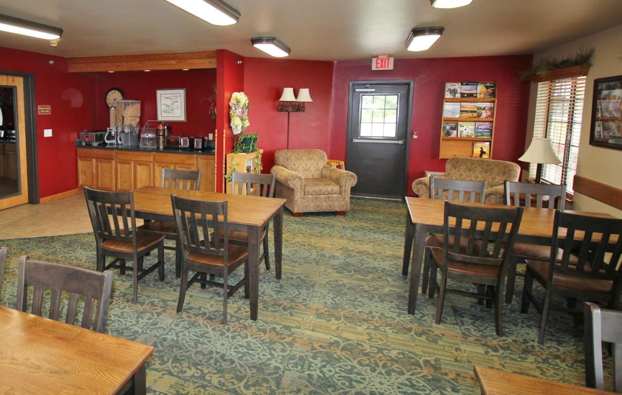 Homestead Inn And Suites Hardin Екстериор снимка