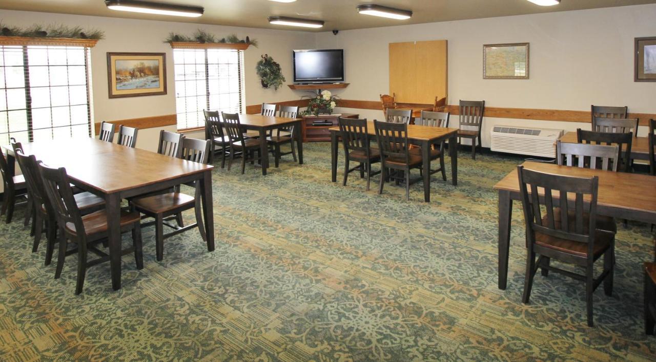 Homestead Inn And Suites Hardin Екстериор снимка