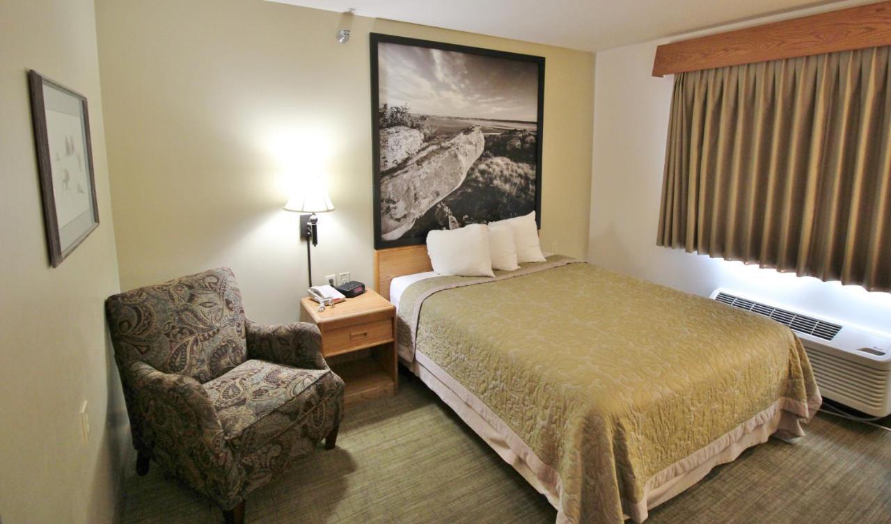 Homestead Inn And Suites Hardin Екстериор снимка