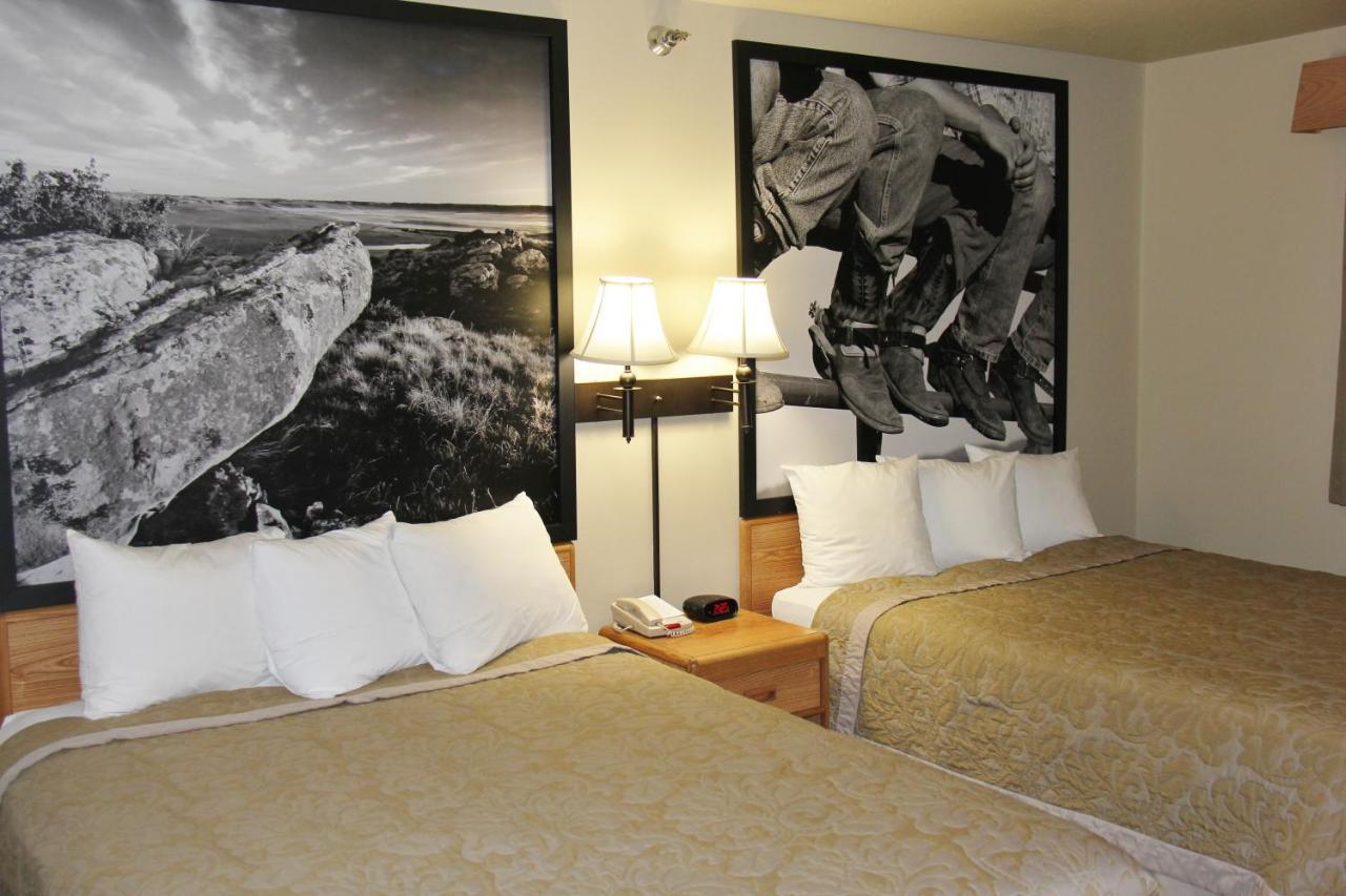Homestead Inn And Suites Hardin Екстериор снимка