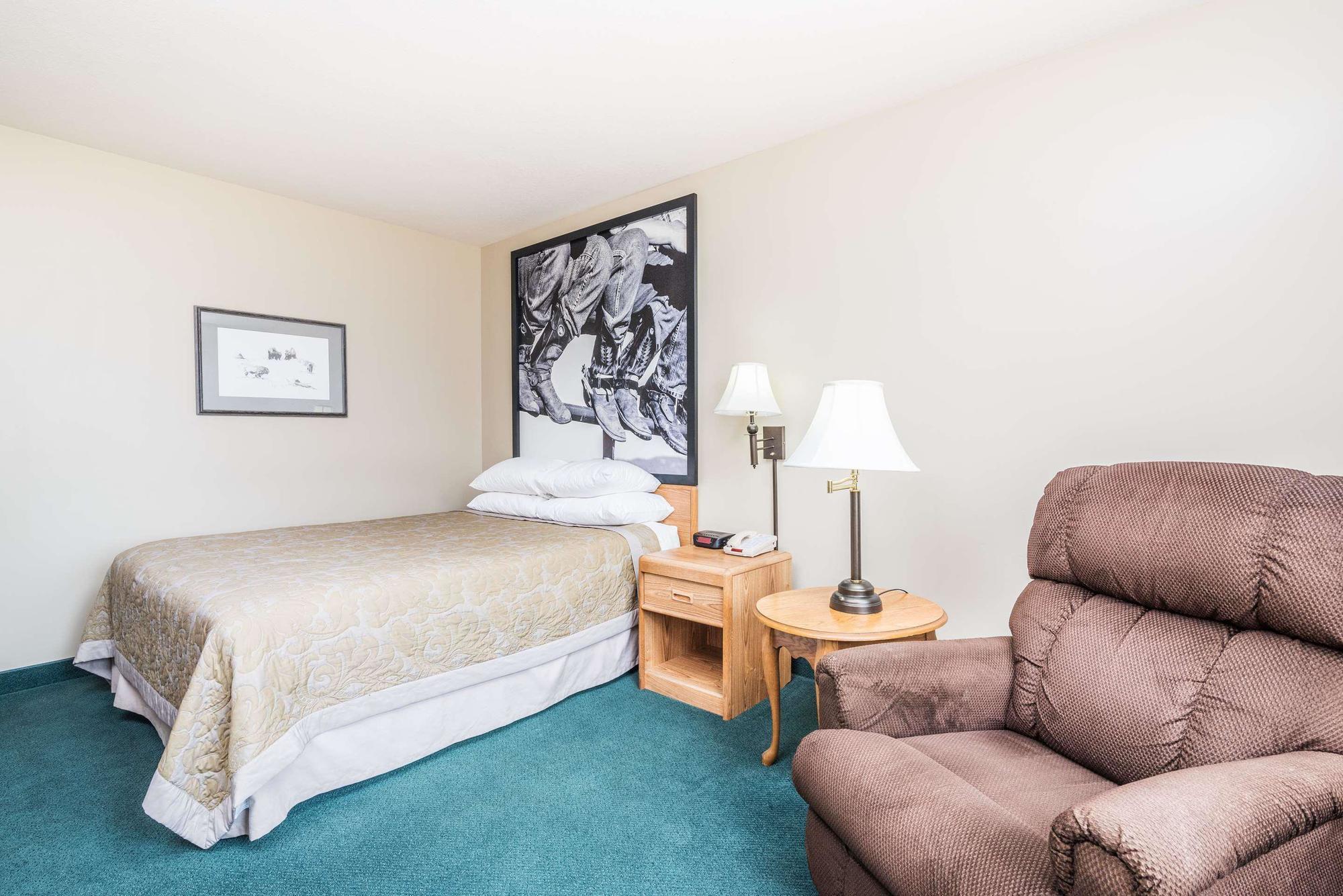Homestead Inn And Suites Hardin Екстериор снимка
