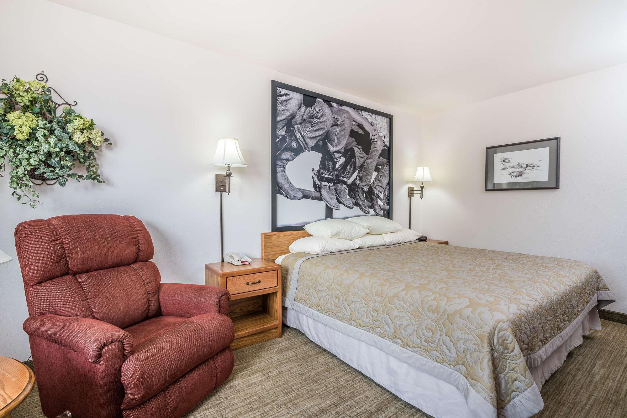 Homestead Inn And Suites Hardin Екстериор снимка