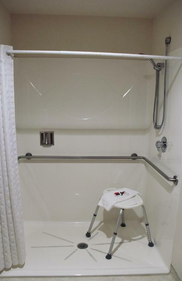 Homestead Inn And Suites Hardin Екстериор снимка