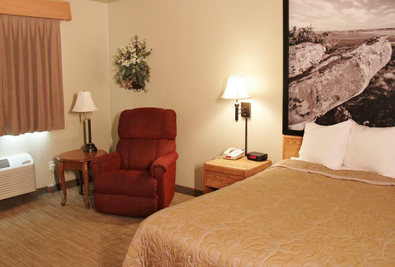 Homestead Inn And Suites Hardin Екстериор снимка