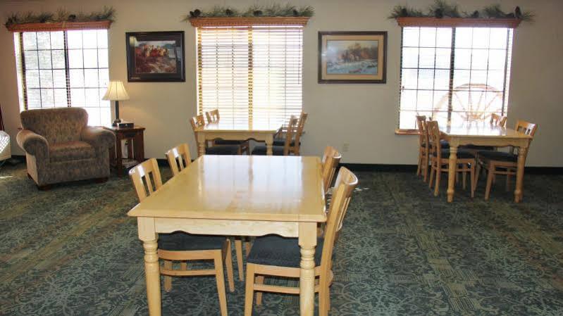 Homestead Inn And Suites Hardin Екстериор снимка